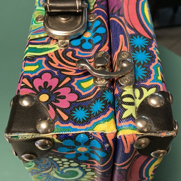 Painted skull box purse - Picture 7 of 12